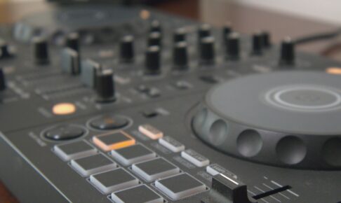 DDJ-FLX2は初心者におすすめ？向いている人と注意点